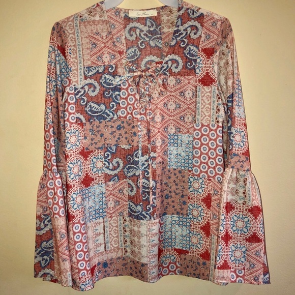 FINAL—AMIS—WOMEN’S BOHO-CHIC LACE-UP FRONT V-NECK DETAIL & FLARED SLEEVES!! BNWT - Picture 11 of 11